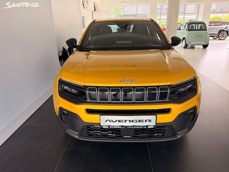 Jeep Avenger (2026) 1,2 100k Longitude - skladem - fotka 2 z 18