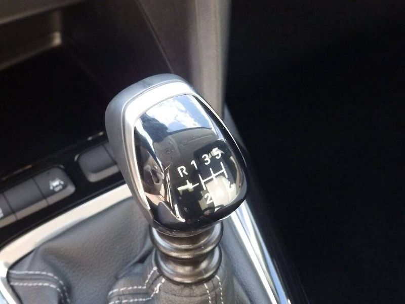Opel Corsa (2026) Edition 1.2 TURBO (74kW/100K) - fotka 17 z 30
