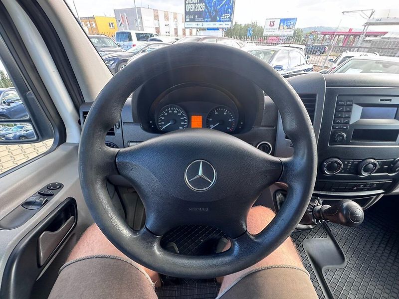 Mercedes-Benz Sprinter (2017) L2H2 2,2 CDI 120KW TAŽNÉ 1 MAJ - fotka 26 z 49