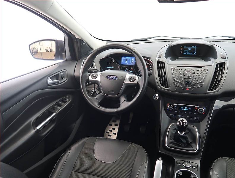 Ford Kuga (2014) 2.0 TDCi, 4X4, Serv.kniha - fotka 7 z 21
