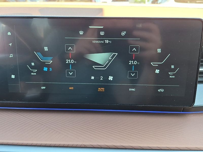 KGM Torres Clever 1,5 120 kW 4x4 A/T - fotka 21 z 27
