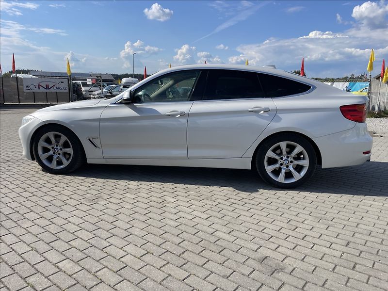 BMW Řada 3 2,0 d 120kw GT Panorama, prav. - fotka 32 z 39