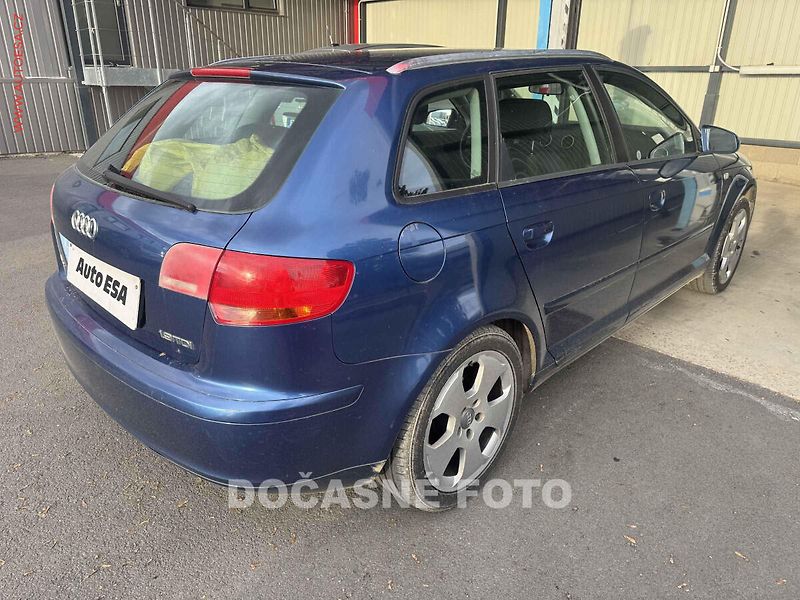 Audi A3 (2005) 1.9 TDi, autoAC - fotka 2 z 3