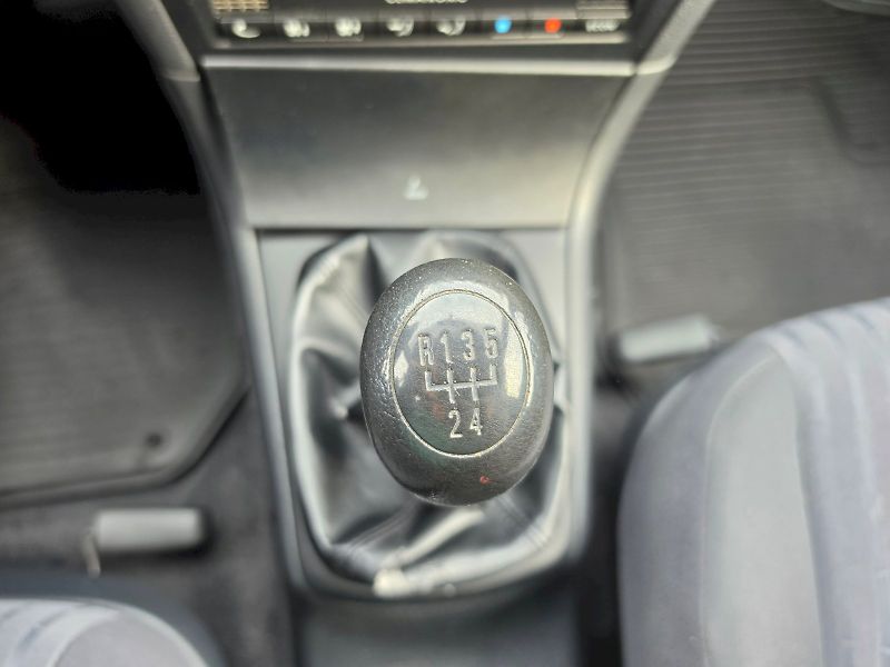 Škoda Octavia (2003) 1,9 TDI 81kW Elegance - fotka 10 z 21