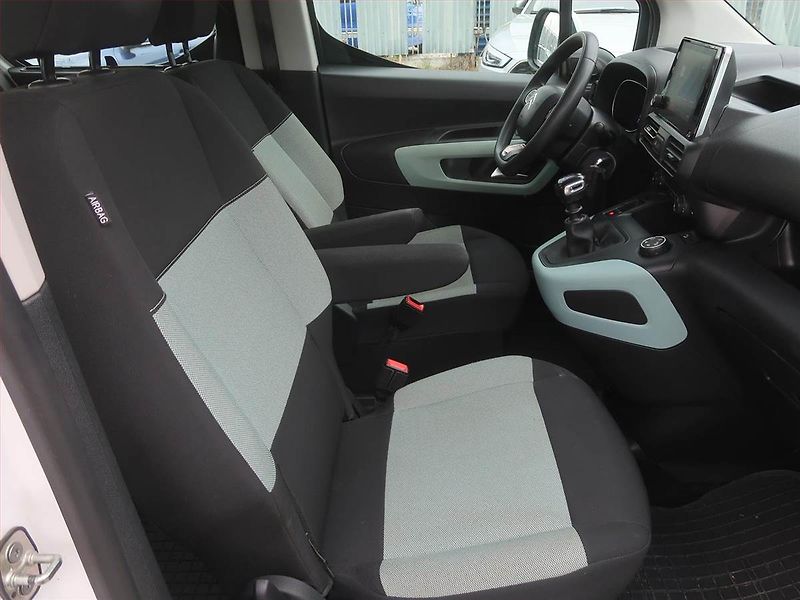 Citroën Berlingo (2019) Feel 1.2 PureTech, 5Míst, SR - fotka 9 z 14