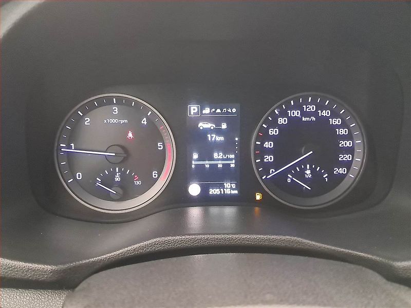 Hyundai Tucson (2016) 1.7 CRDi, Automat, Navi - fotka 11 z 16