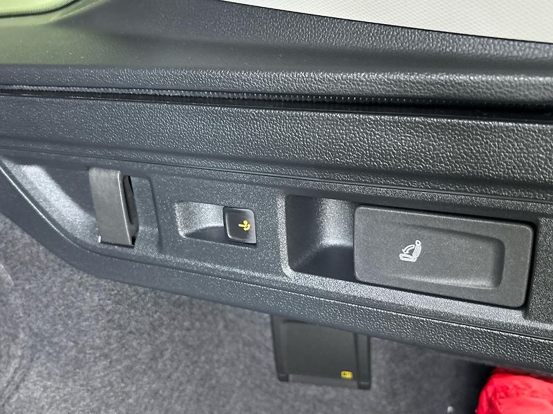 Volkswagen Passat 110kw DSG - fotka 31 z 31