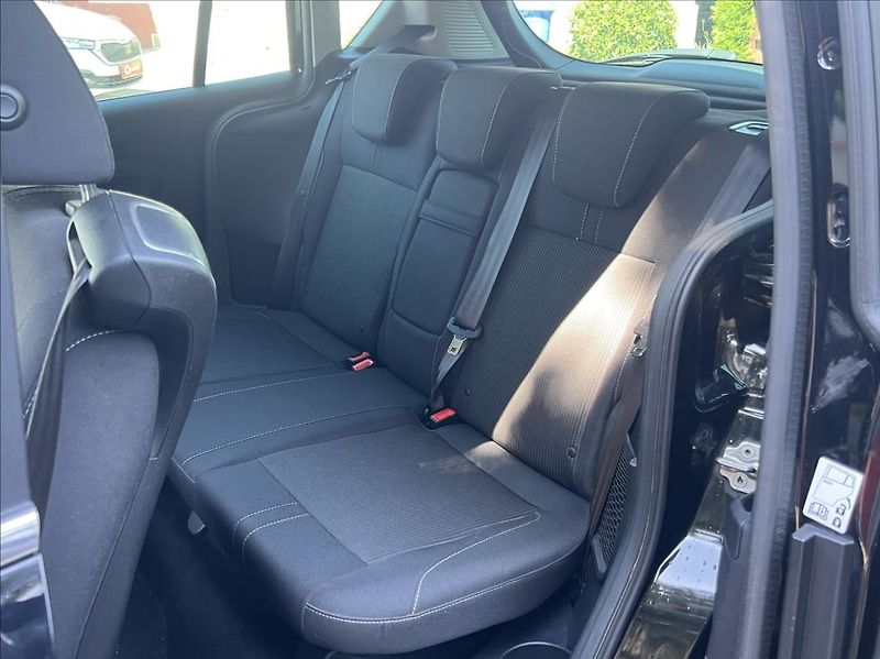 Ford B-MAX 1,4 i TITANIUM klima E6 - fotka 12 z 33