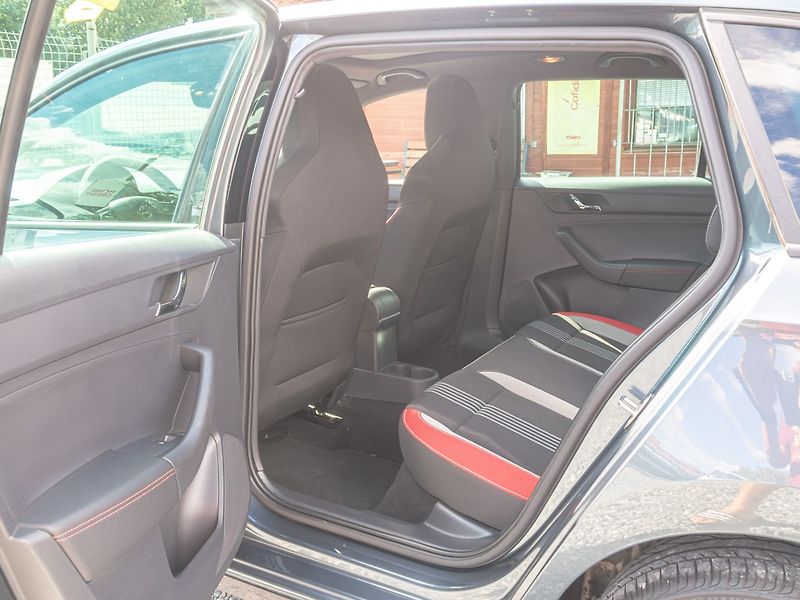 Škoda Rapid (2016) ČR 1.2T DSG – MONTE CARLO - fotka 35 z 48