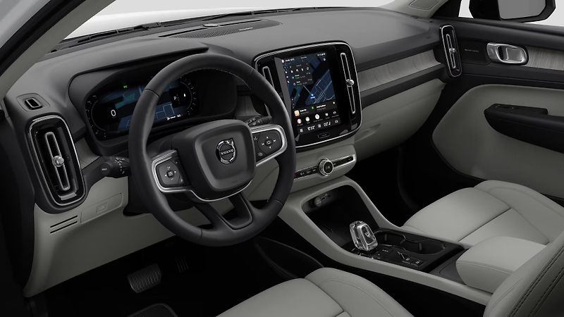 Volvo XC40 (2026) B3 AUT DARK PLUS - fotka 3 z 11