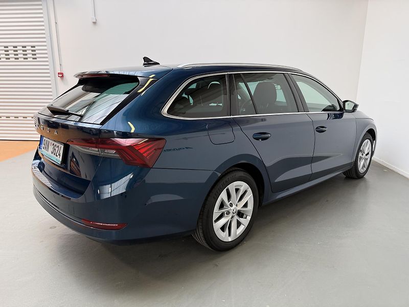 Škoda Octavia 2.0 TDI 110kW DSG Style Combi - fotka 4 z 13