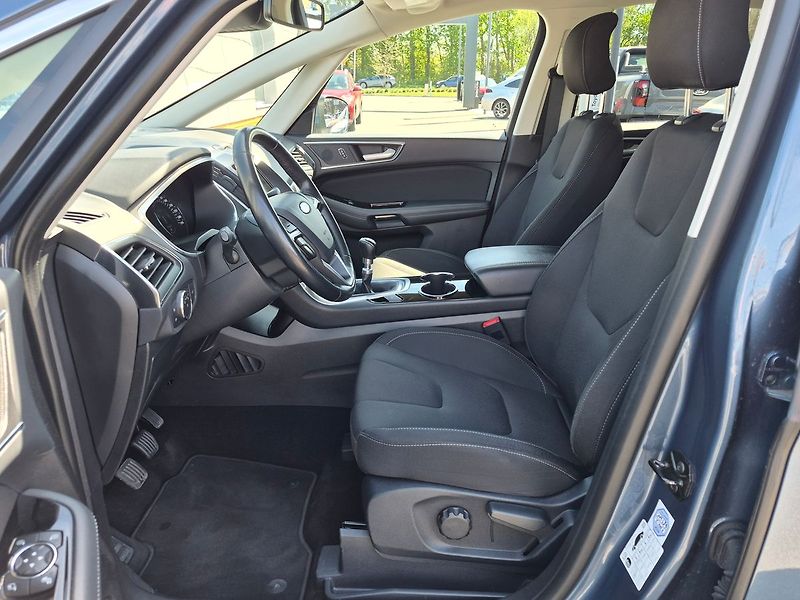 Ford S-MAX 2.0 EcoBlue 110kw Titanium - fotka 5 z 21