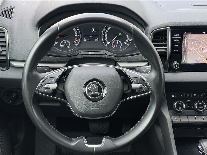 Škoda Karoq 2,0 TDI 4x4 DSG Ambition TAŽNÉ - fotka 8 z 23