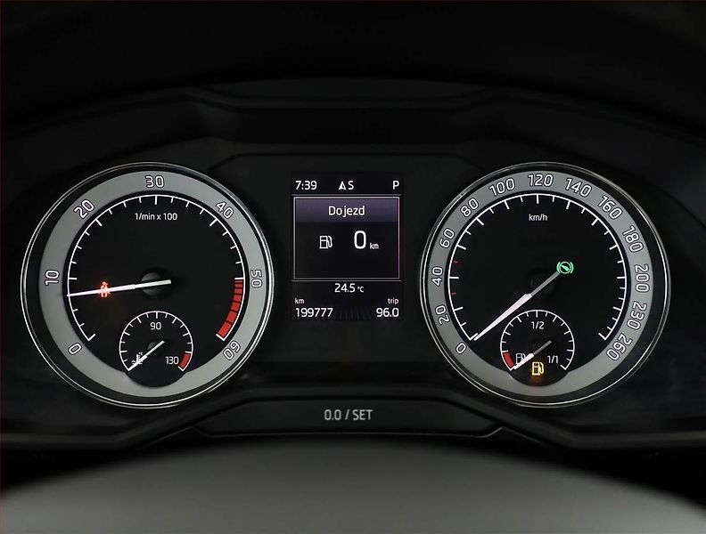 Škoda Superb (2016) Laurin&Klement 2.0 TDI - fotka 9 z 20