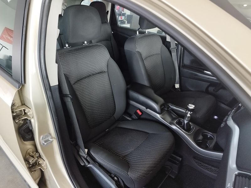 Fiat Freemont (2011) 2,0JTD,103KW,7MÍST,ALU,TAŽNÝ - fotka 19 z 32