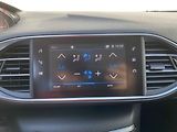 Peugeot 308 (2018) 1.2 PT, Allure, AT, navi, TZ - náhled 16