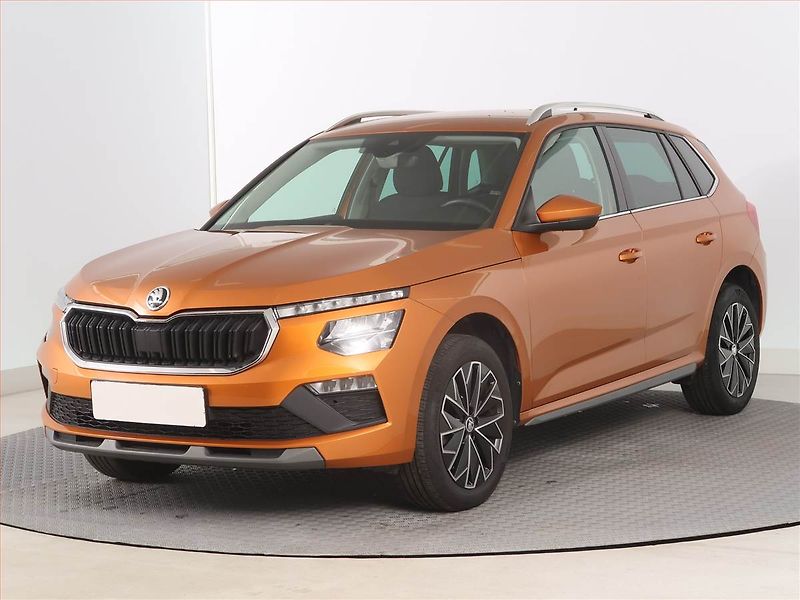 Škoda Kamiq (2024) 1.0 TSI - fotka 2 z 16