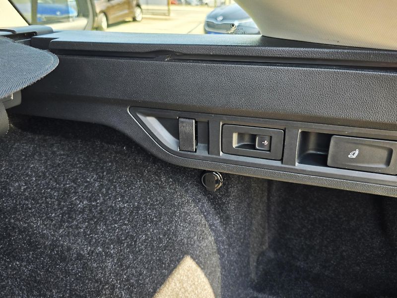 Škoda Octavia 2.0TDI 110KW DSG STYLE+ TZ. ČR - fotka 25 z 48
