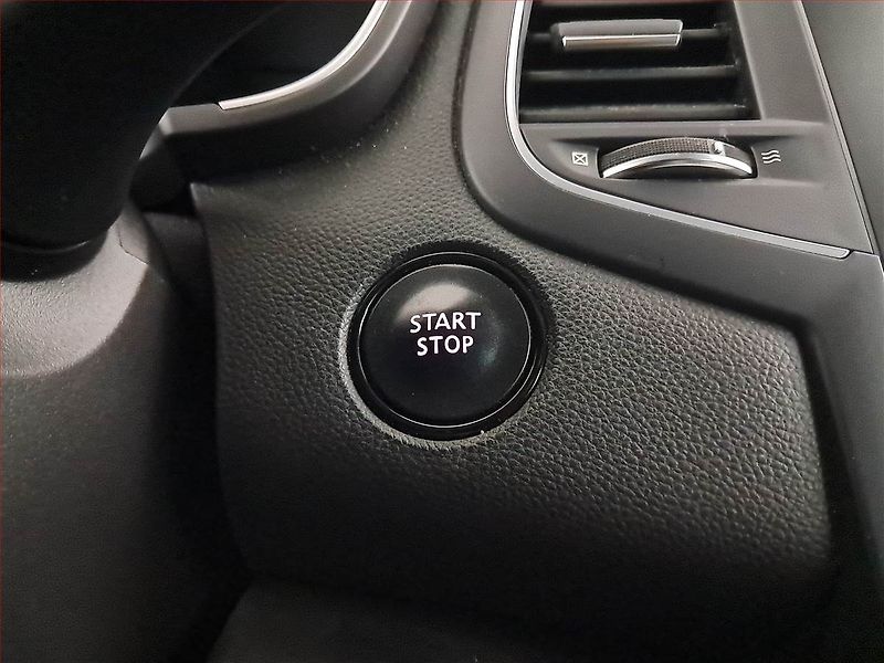Renault Mégane (2017) 1.2 TCe, Automat, ČR,1.maj - fotka 18 z 23