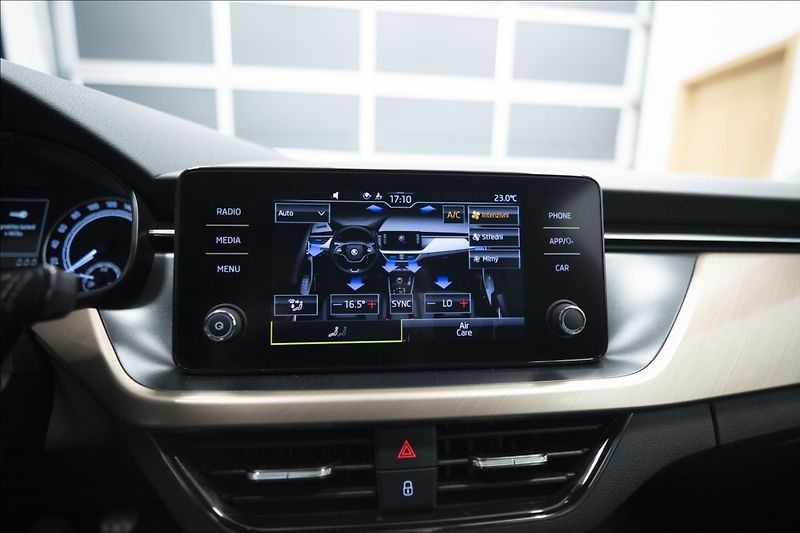 Škoda Scala 1,0 TSI STYLE 1. MAJITEL ČR - fotka 30 z 36