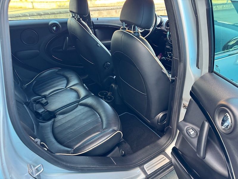 Mini Cooper (2013) 2.0 D 105kW ALL4 AUT - fotka 33 z 47