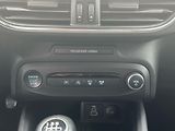 Ford Focus 1.0i,92KW,TITANIUM,SERVISKA, - náhled 11
