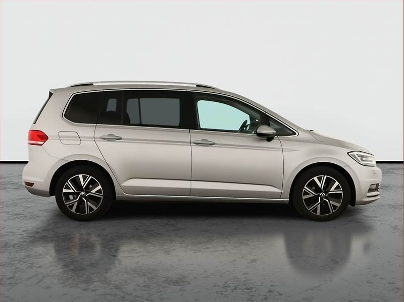 Volkswagen Touran (2020) Highline 2.0 TDI, Automat - fotka 6 z 21