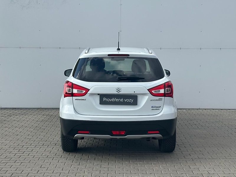 Suzuki SX4 S-Cross 1.4 Boosterjet Premium Hybrid - fotka 9 z 27