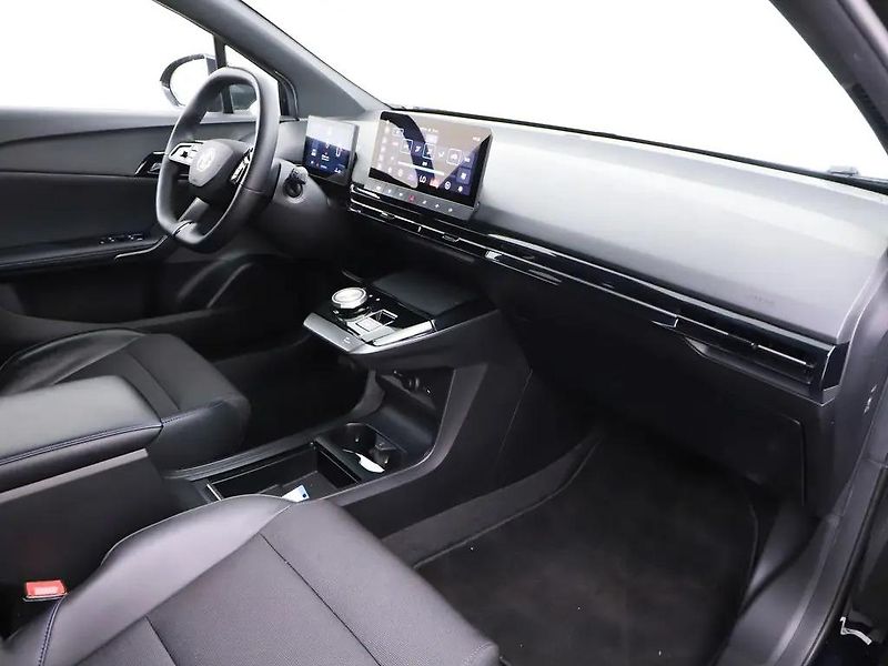 MG MG4 150kW 64kWh LUXURY 1.Maj DPH - fotka 5 z 12