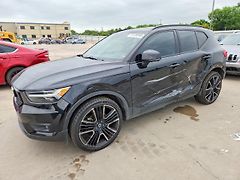 Volvo XC40 (2021) T5 R-DESIGN  - fotografie inzerátu
