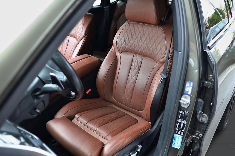 BMW X6 M50d - fotka 10 z 14