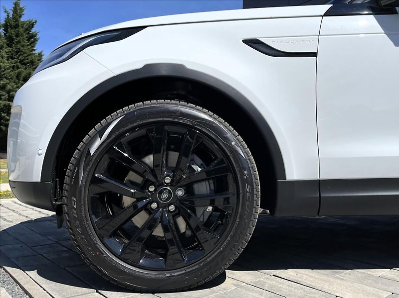 Land Rover Discovery 3,0 D250 S AWD - fotka 3 z 29