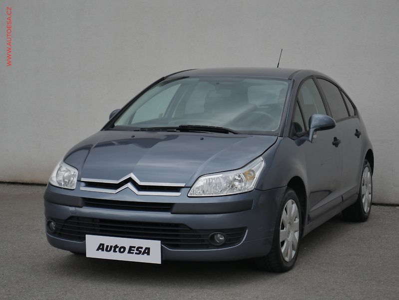 Citroën C4 (2005) 1.4 16V, ČR, AC, temp - fotka 3 z 17