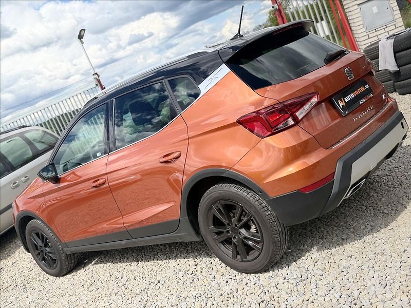 Seat Arona 1,5 FR TSI 37.000Km NAVIGACE - fotka 7 z 28
