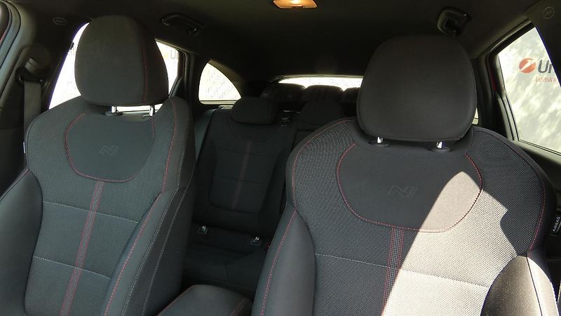 Hyundai i30 1.5 T-GDI N-Line - fotka 7 z 23