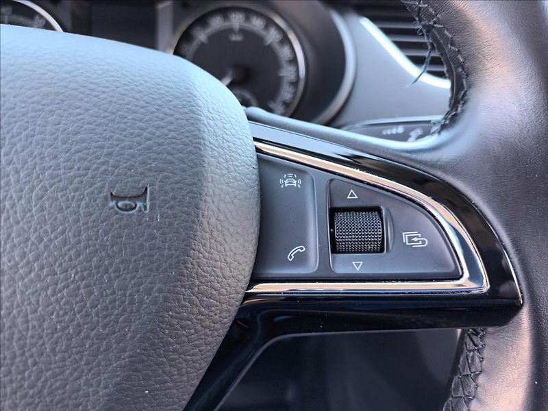 Škoda Octavia 1,4 TSI,110KW,AT,NAVI,SERVIS - fotka 28 z 43