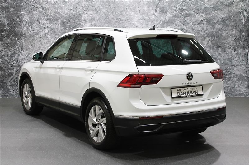 Volkswagen Tiguan 1,5 TSI Active 1.majitel - fotka 3 z 33