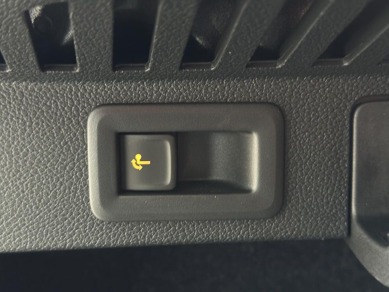 Škoda Kamiq 1.5TSi DSG 150PS LED V.Cockpit - fotka 34 z 35