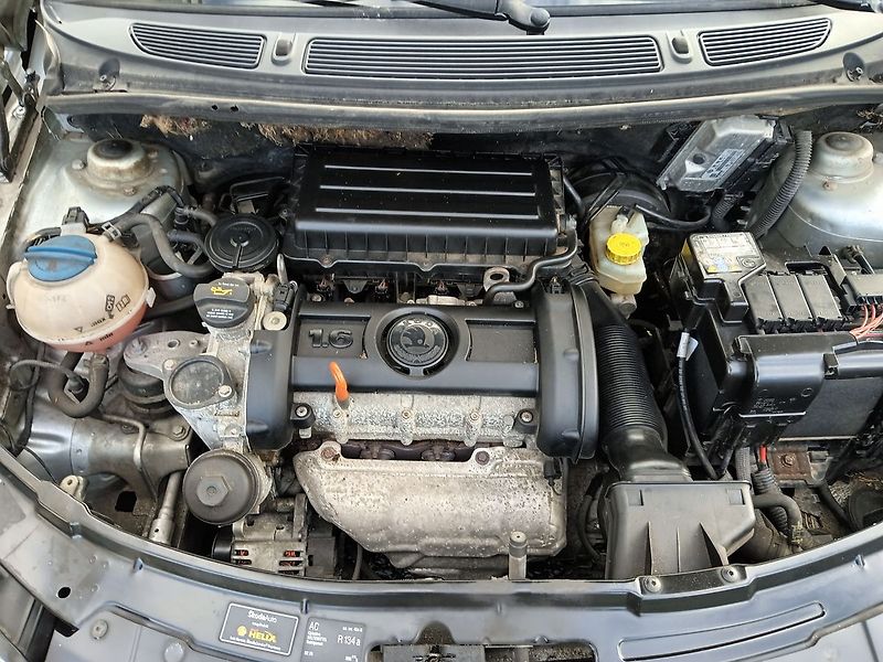 Škoda Fabia 1.6 Combi Ambiente - fotka 18 z 33
