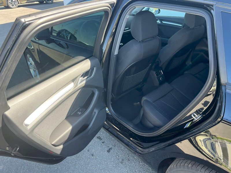 Audi A3 (2017) Nové Sportback Linie Sport 1.6 - fotka 9 z 28