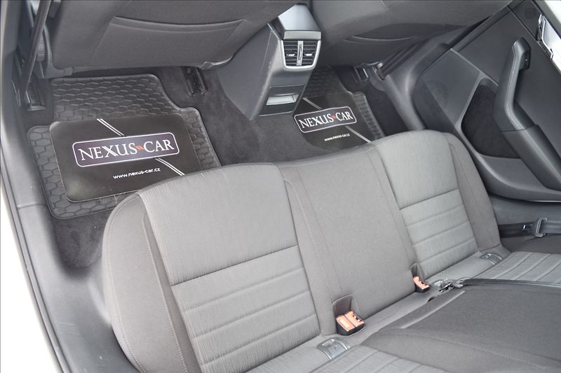 Škoda Octavia 1,6 TDI 81KW PO ROZVODECH - fotka 18 z 48