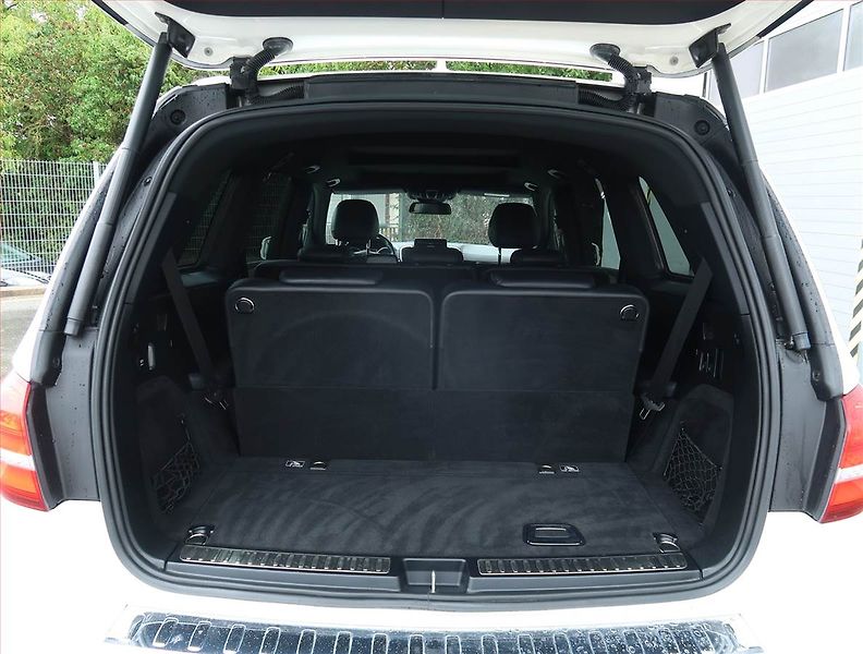 Mercedes-Benz GLS (2016) 350 d 4MATIC - fotka 27 z 30