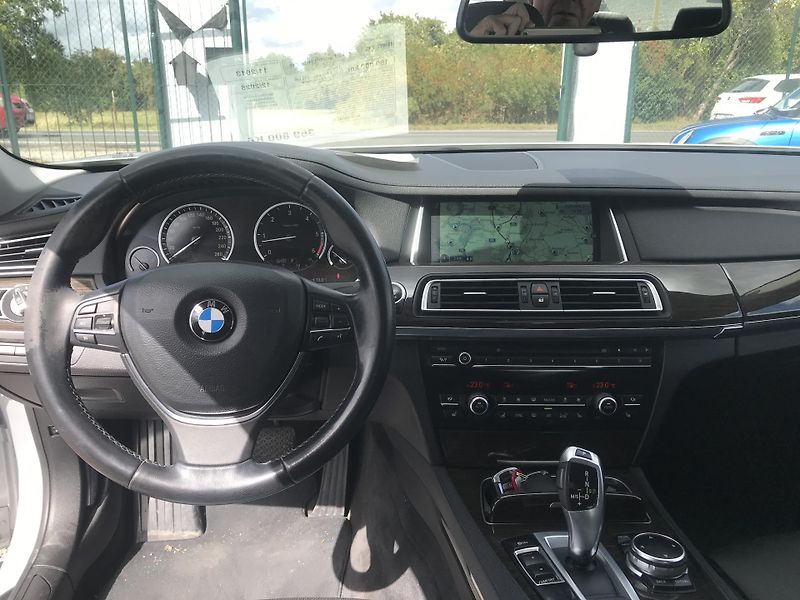 BMW Řada 7 740d X-Drive,Facelift,Hud,ČR.. - fotka 12 z 16