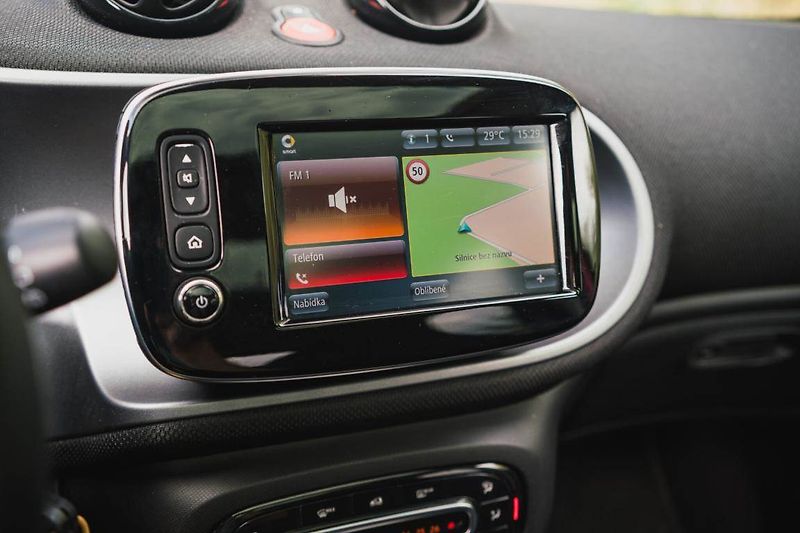 Smart Forfour (2019) EQ, SoH 86%, Automat - fotka 21 z 29