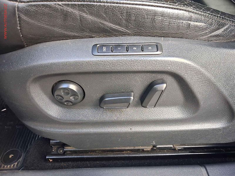 Škoda Yeti (2012) 2.0 TDi, 2.maj, Experience - fotka 14 z 18