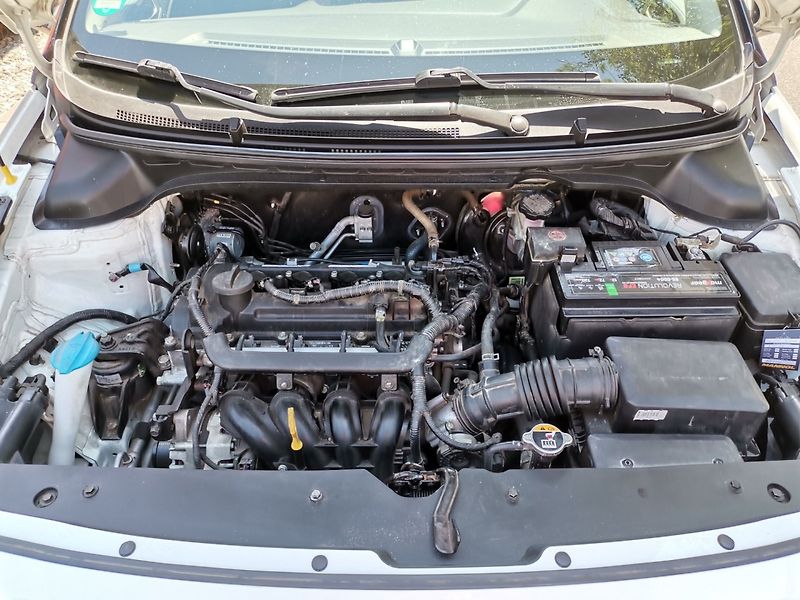 Hyundai i20 (2019) 1.2i 62kw AC Winter PDC - fotka 19 z 25