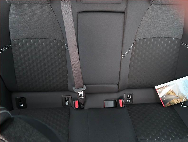 Toyota Corolla (2023) Comfort 1.8 Hybrid - fotka 9 z 19