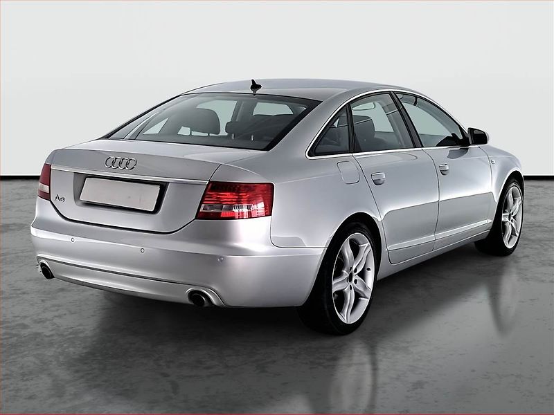 Audi A6 (2004) 2.4, Xenony, Tempomat - fotka 5 z 17