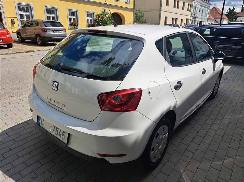 Seat Ibiza 1,2 i - fotka 10 z 41