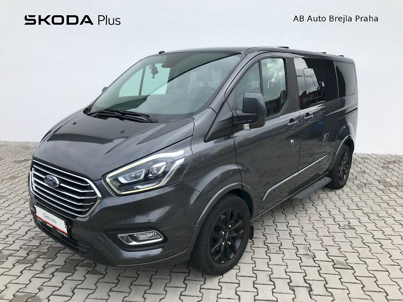Ford Tourneo Custom (2018) - fotka 1 z 26